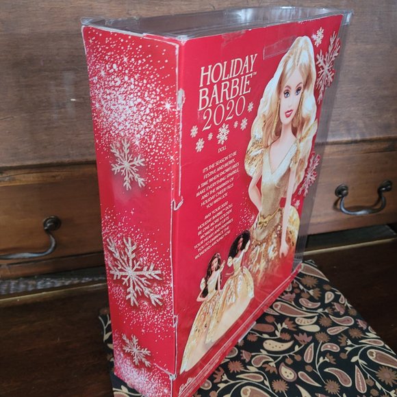 Barbie 2020 Holiday Blonde Barbie, Open Box - Picture 13 of 17